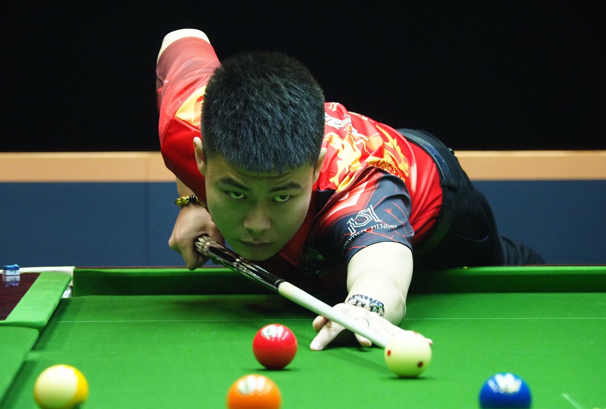 曲线还是团 曲线还是团